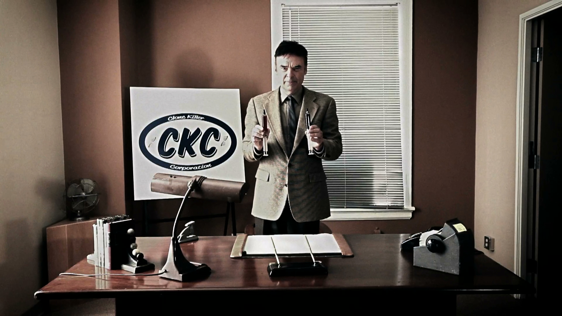 ckc_office_needle